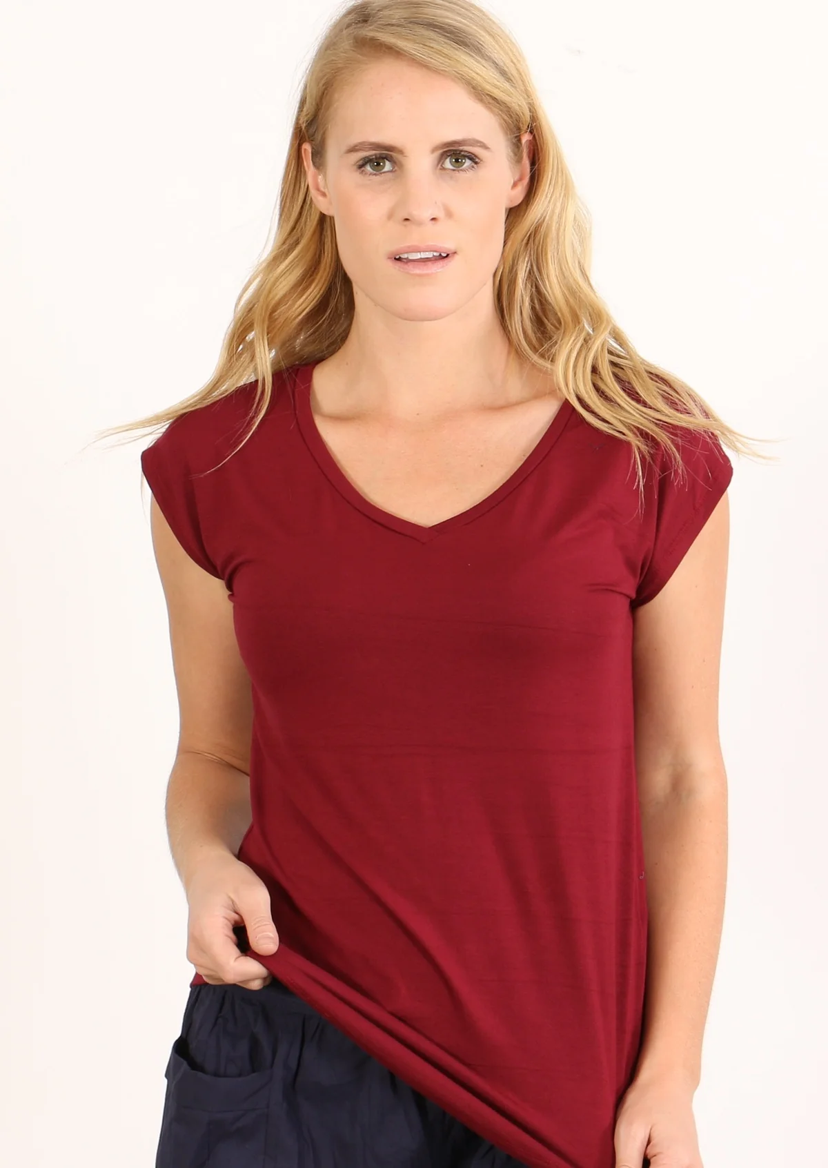 Simple Top V-neck Maroon - Ysert