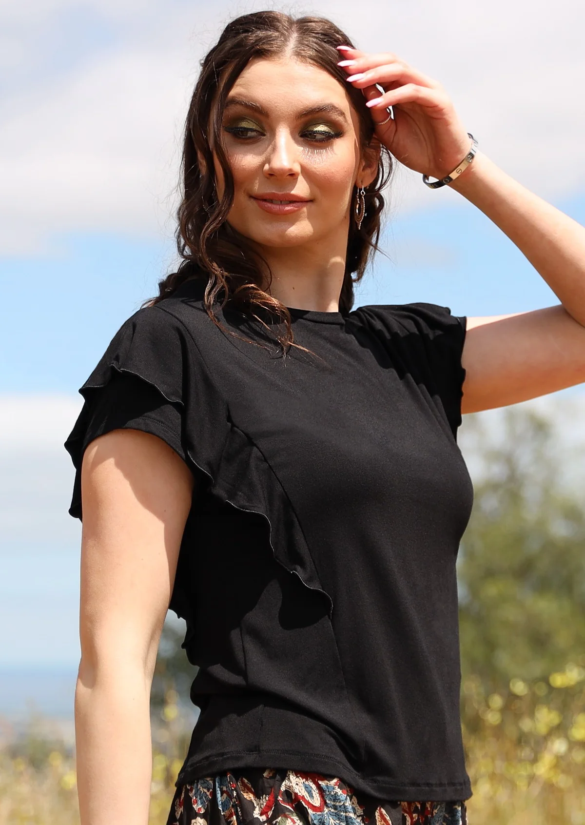 Ruffle Tee Black - Ysert