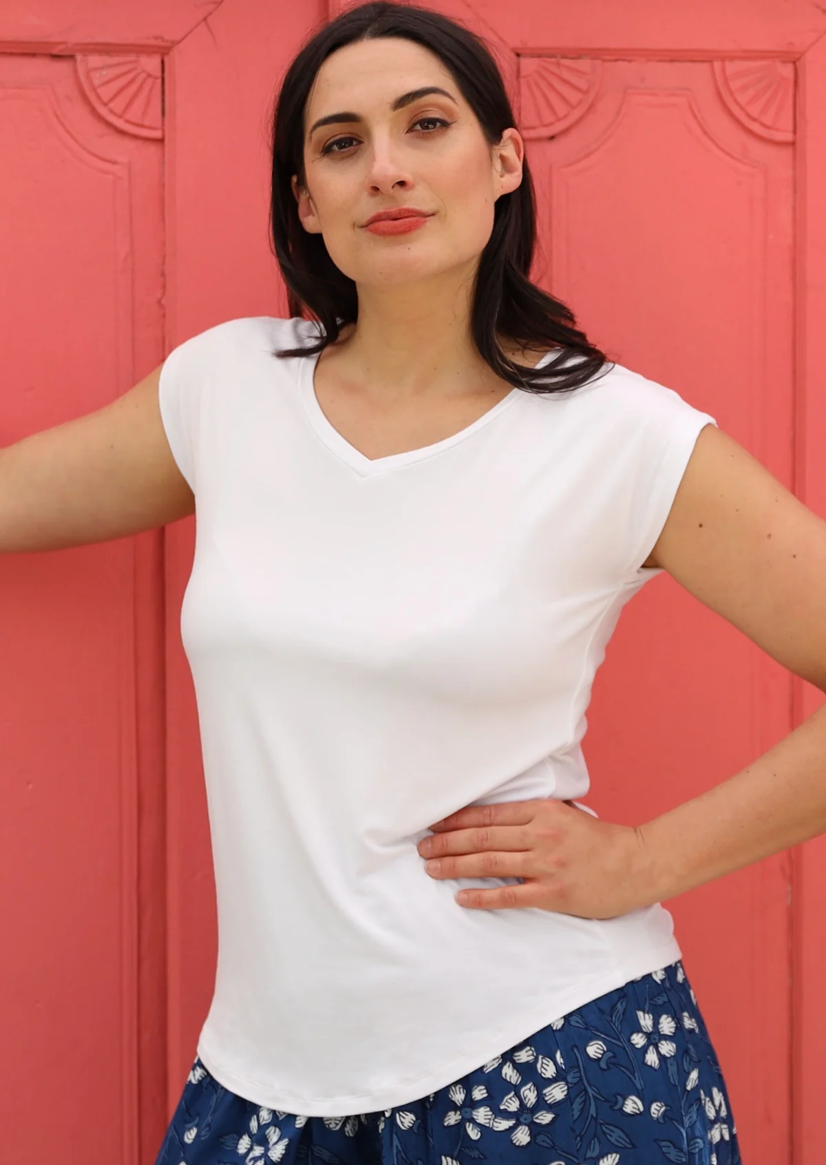 Simple Top V-neck White - Ysert