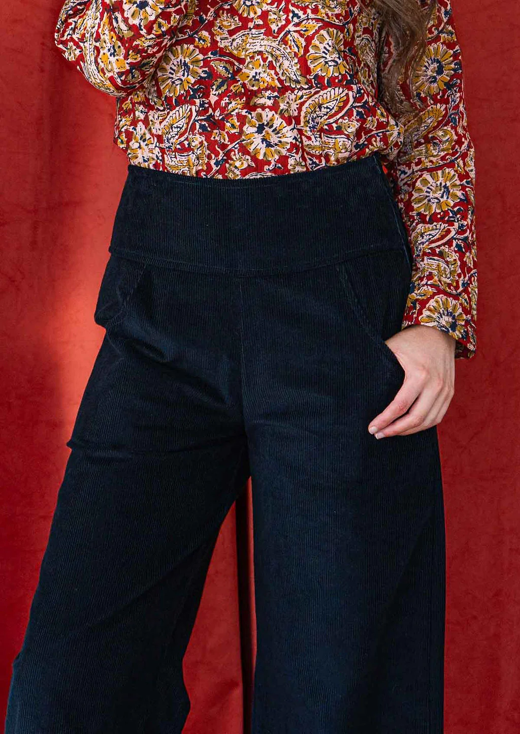 Esta Corduroy Pants Black - Ysert
