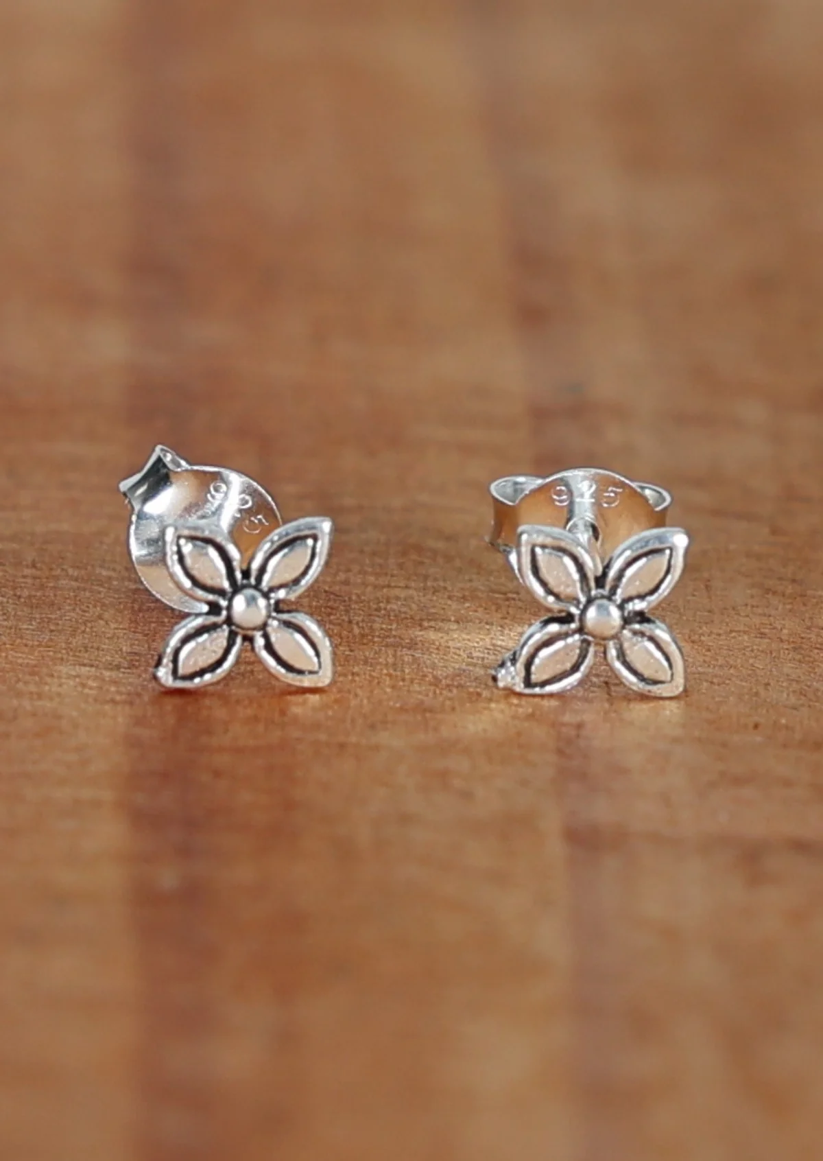 Baronia Silver Studs - Ysert