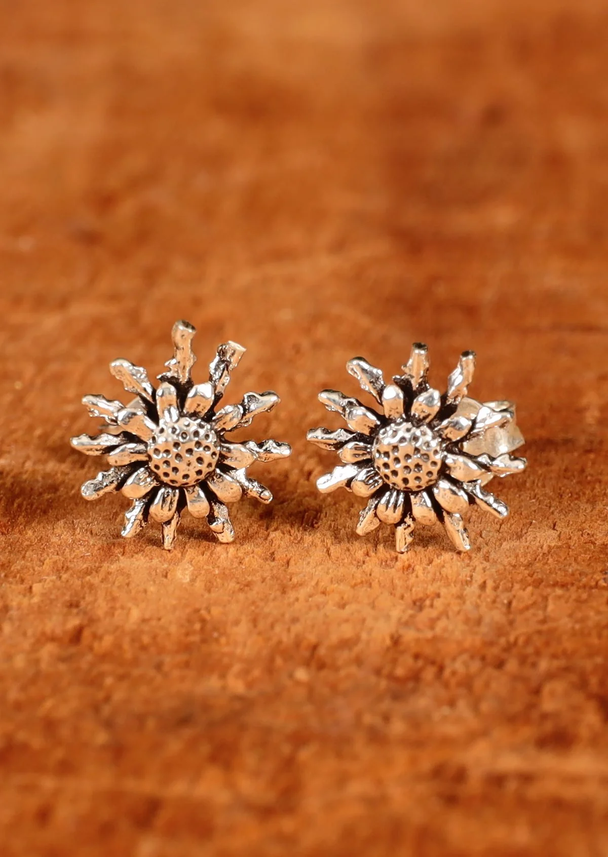 Floral Silver Studs - Ysert