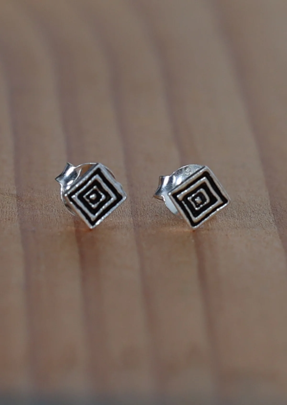 Quadruple Ripple Silver Studs - Ysert