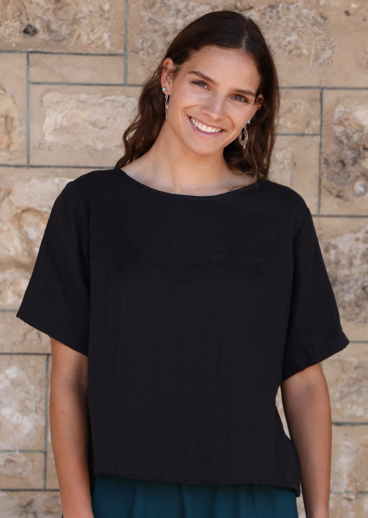 Neesha Top Black - Ysert