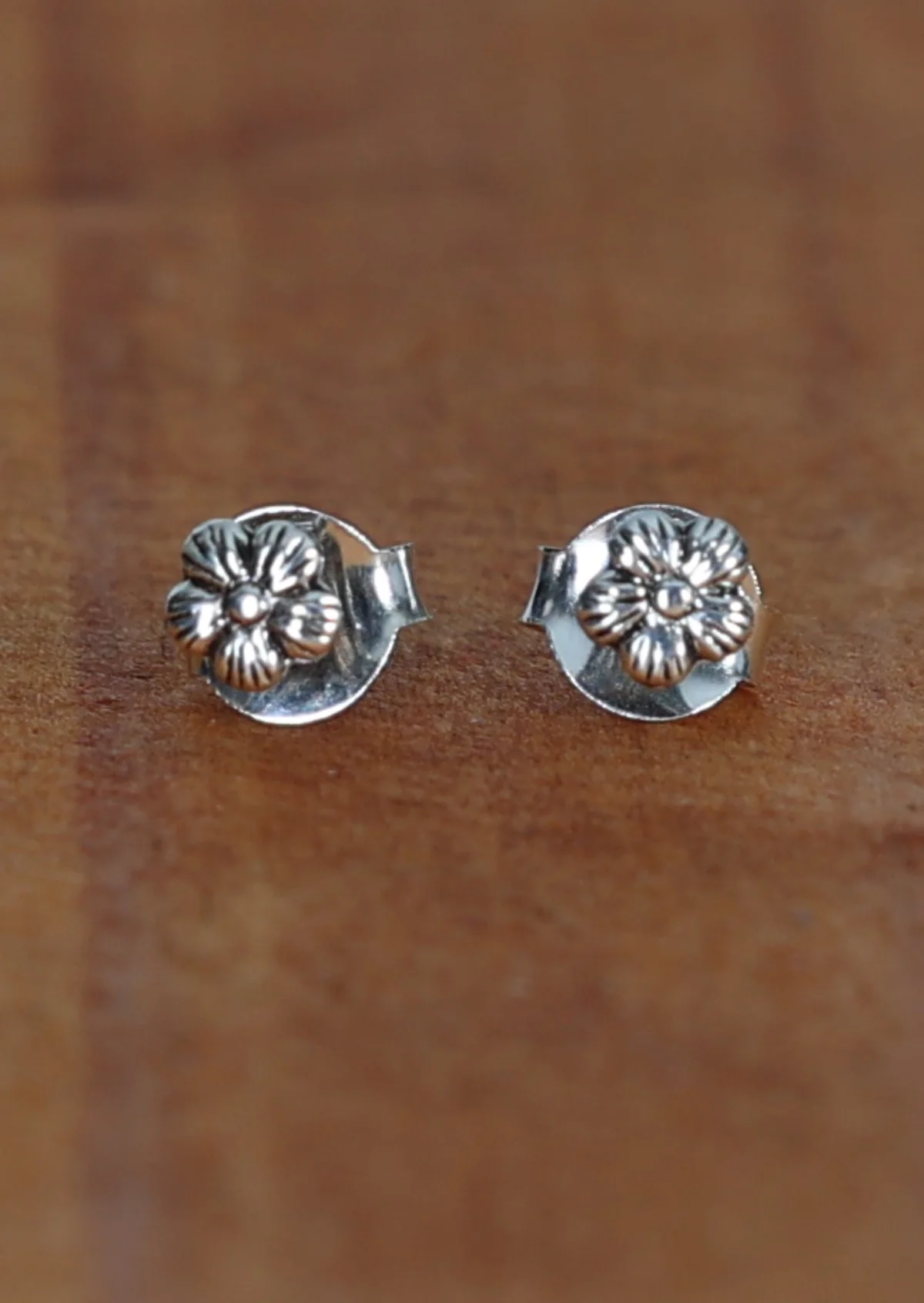 Dainty Flower Silver Studs - Ysert