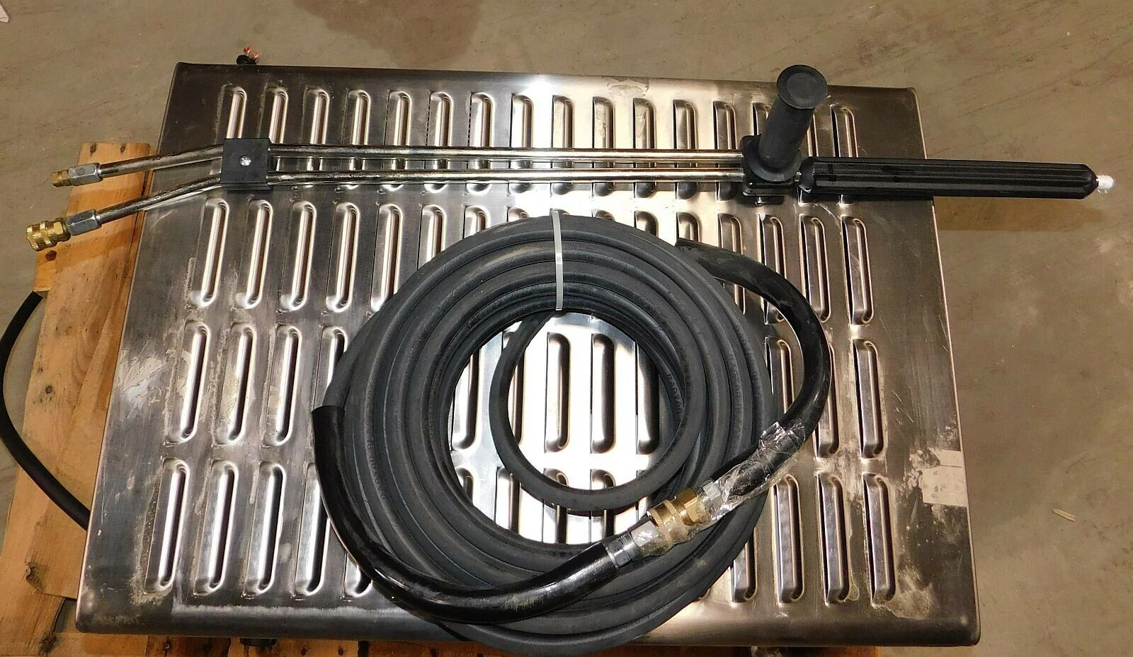 Mi-T-M CW Electric Series Power Washer - 3000 PSI @ 3.5 GPM, General Pump, Belt Drive - Ysert