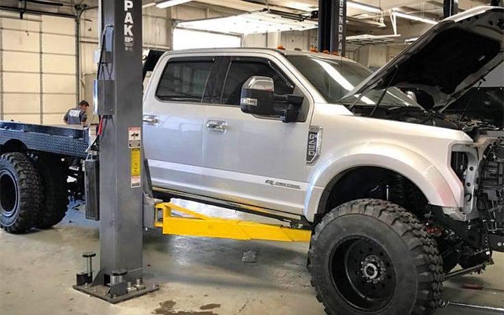 BendPak XPR-12CL (5175405) 12,000-lb. Capacity / Clearfloor / Triple-Telescoping Arms / Two-Post Vehicle Lift - Ysert