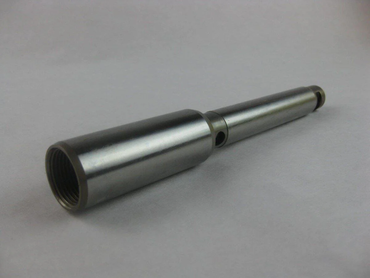 Titan 1040 Piston Rod OEM - Ysert