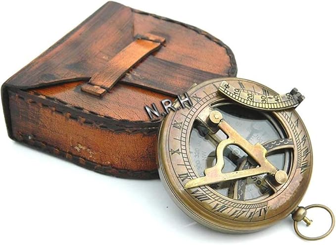 Bussola vintage in ottone con meridiana e custodia in pelle, regalo inciso, per campeggio, escursionismo e turismo - Ysert