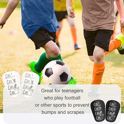 2 Paia Mini Parastinchi da Calcio, 8x5cm Bianco e Nero Stile Lettera Parastinchi da Calcio Mini Parastinchi Attrezzatura per la Protezione Degli Stinchi per Adulti Adolescenti Ragazzi Ragazze - Ysert