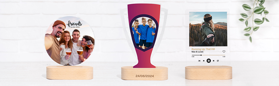 Trofeo in plexiglass personalizzato con base in legno Wanapix regalo ideale anniversari speciali