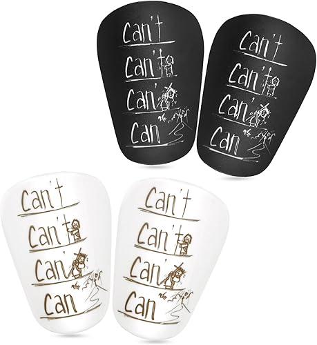 2 Paia Mini Parastinchi da Calcio, 8x5cm Bianco e Nero Stile Lettera Parastinchi da Calcio Mini Parastinchi Attrezzatura per la Protezione Degli Stinchi per Adulti Adolescenti Ragazzi Ragazze - Ysert